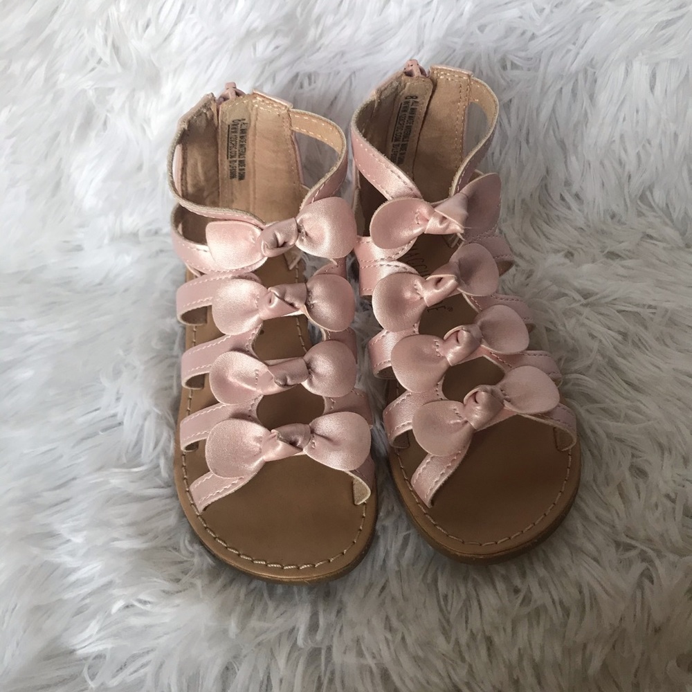 Toddler gladiator bow sandals 8c